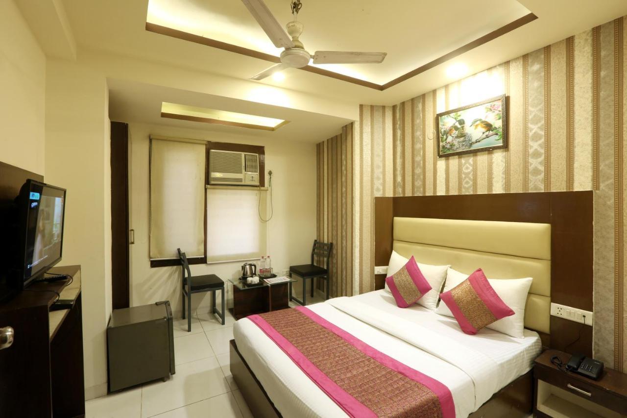 Melfort Bed & Breakfast New Delhi Exterior foto