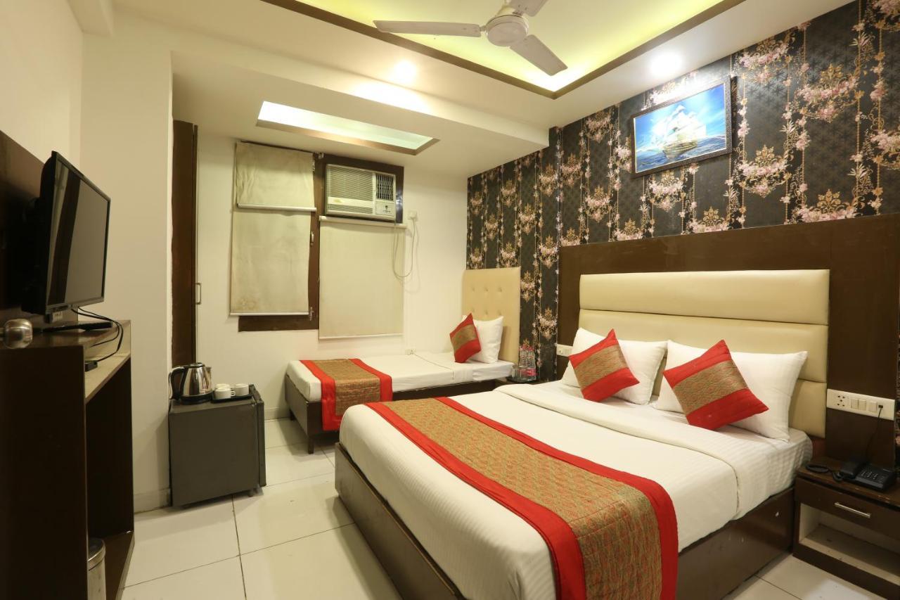Melfort Bed & Breakfast New Delhi Exterior foto